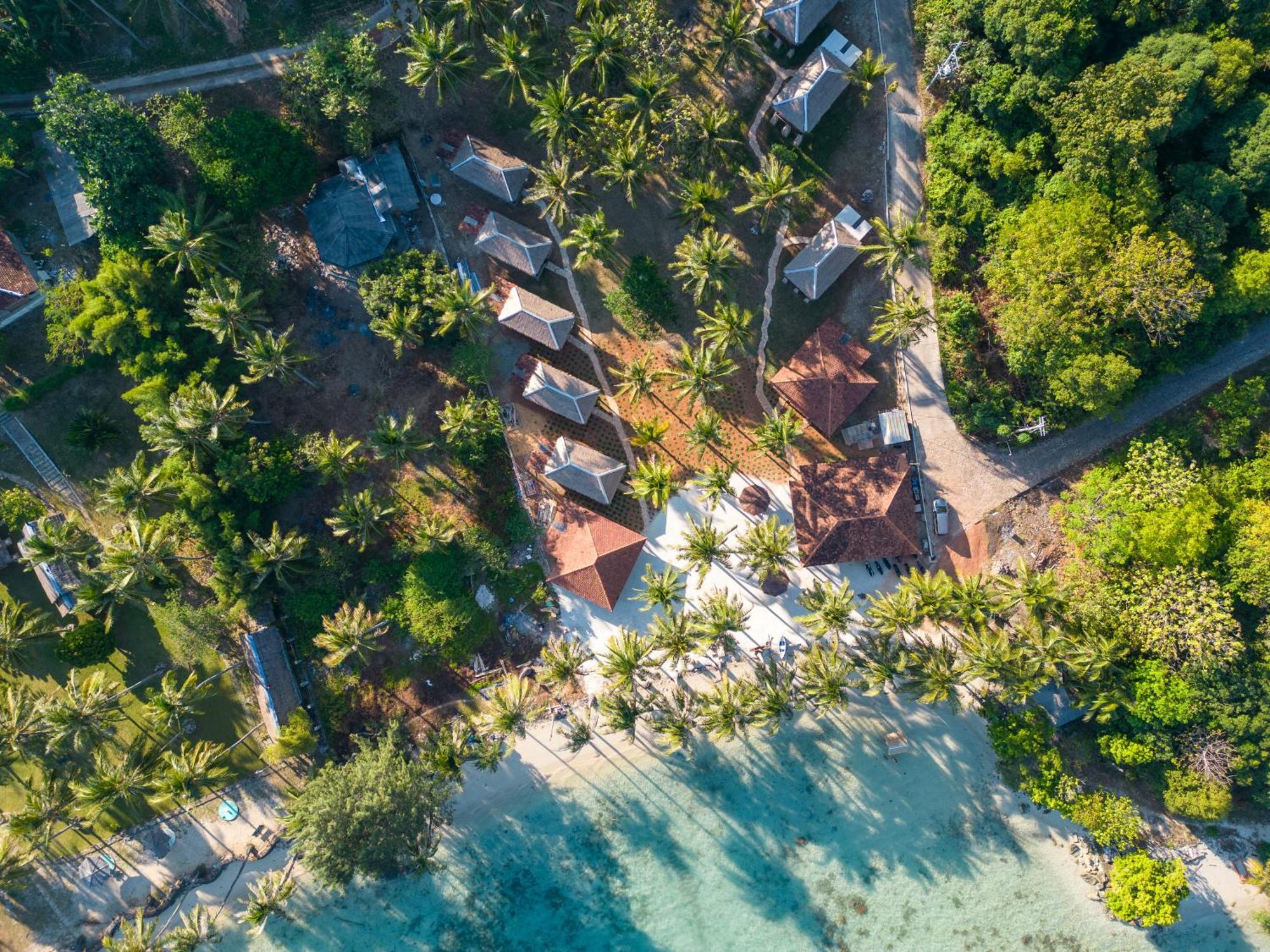 ホテル Eco Casa カリムンジャワ エクステリア 写真