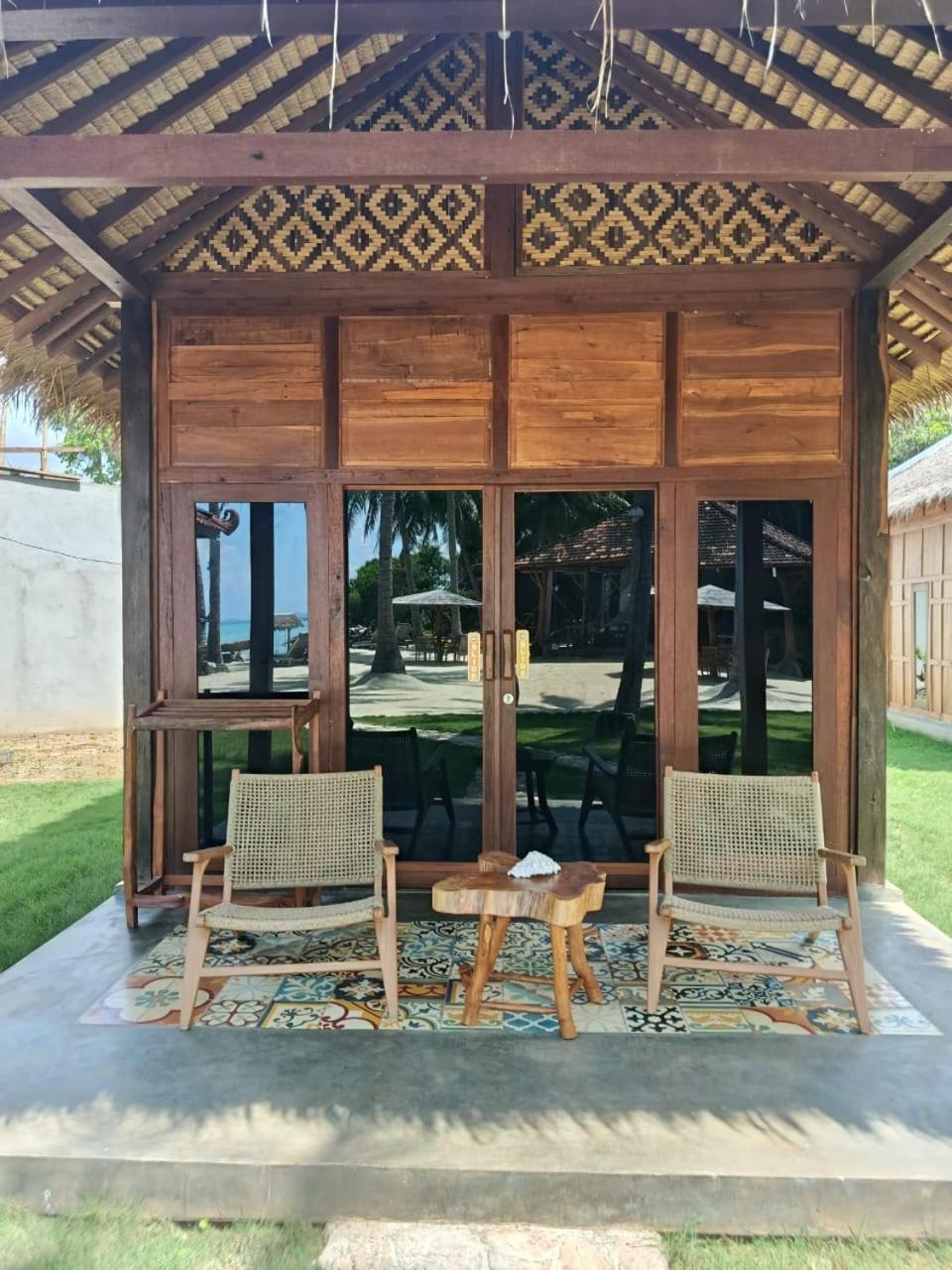 ホテル Eco Casa カリムンジャワ エクステリア 写真